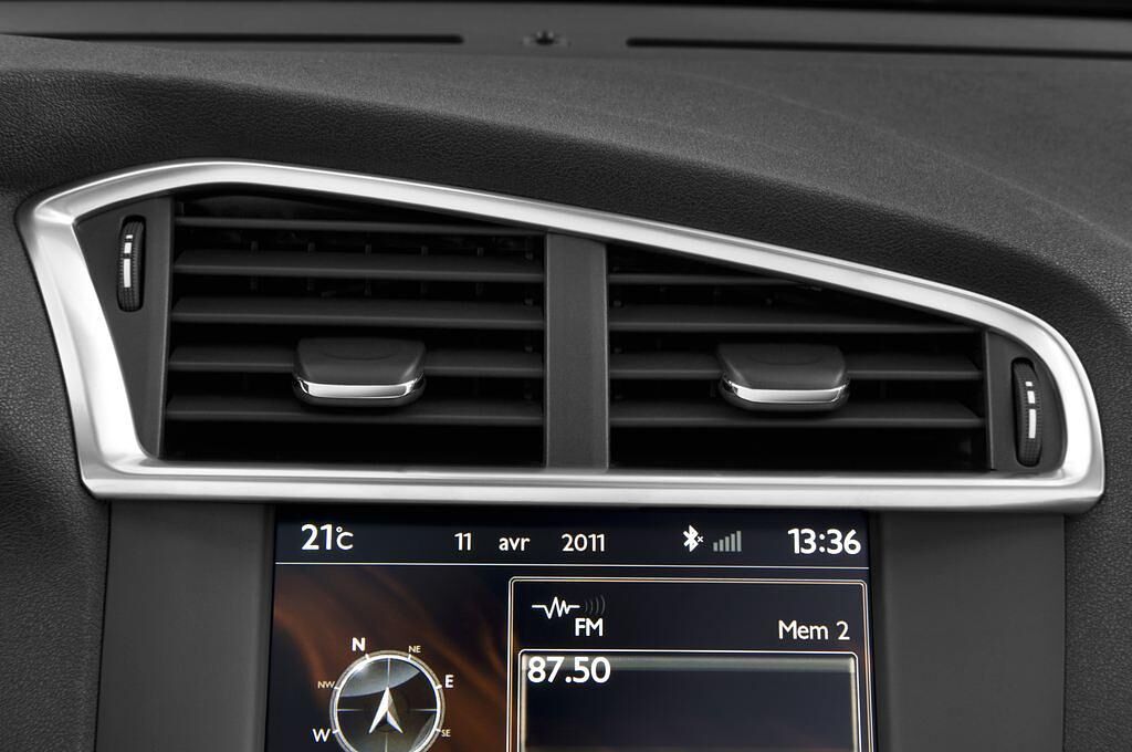 Citroen C4 (Baujahr 2011) Exclusive 5 Türen Lüftung