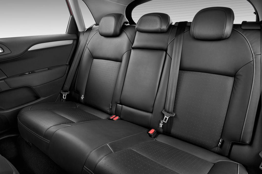Citroen C4 (Baujahr 2011) Exclusive 5 Türen Rücksitze