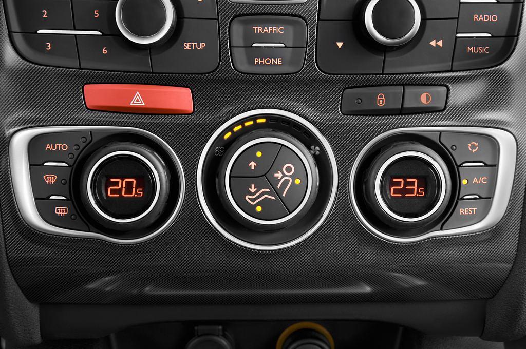 Citroen C4 (Baujahr 2011) Exclusive 5 Türen Temperatur und Klimaanlage