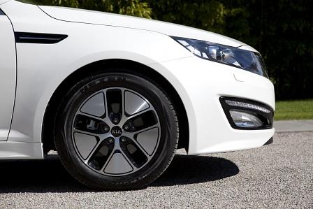 Kia Optima Hybrid Europa 2012