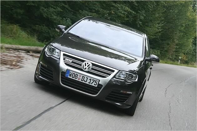 Nur 5,6 Sekunden benötigt der starke Passat auf Tempo 100