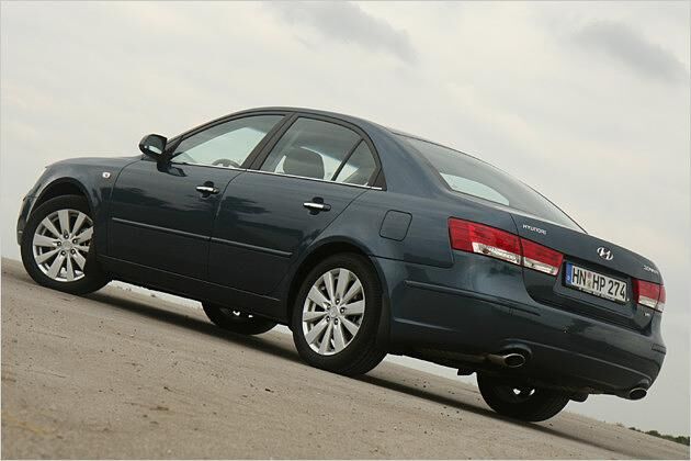 Wir sind die Topversion des Koreaners gefahren: den 3.3 V6 in der Ausstattungslinie Premium