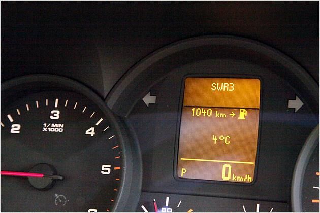 Das ist ein Diesel: Roter Bereich ab 4.500 Touren, 1.040 Kilometer Reichweite