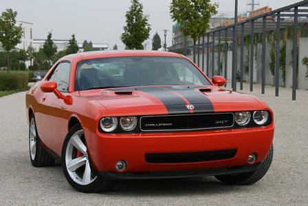 Dodge Challenger SRT-8