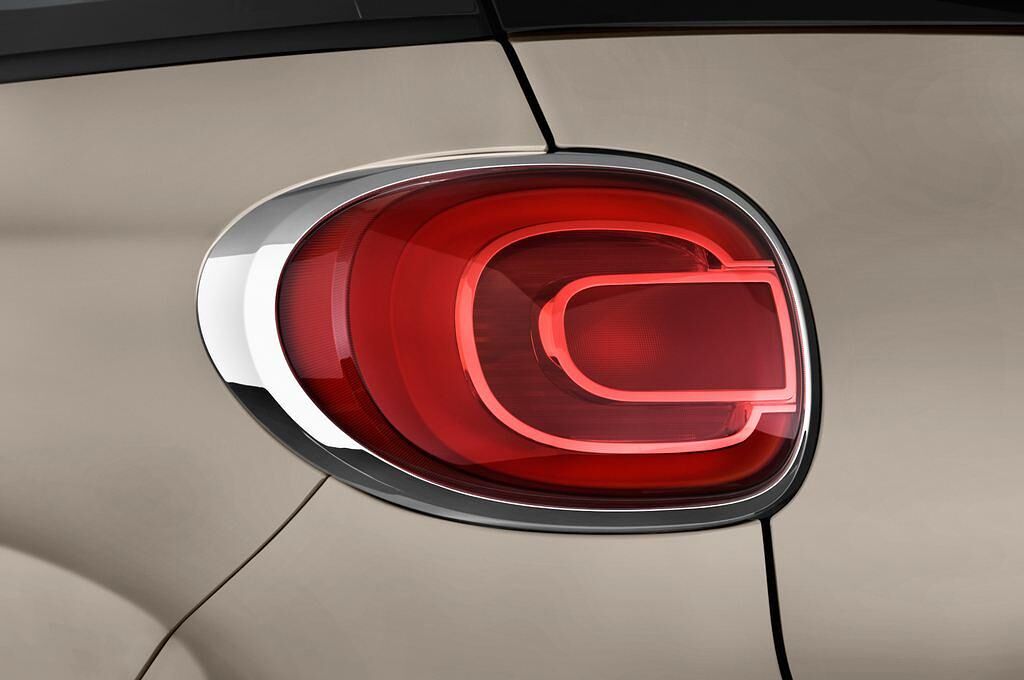 FIAT 500L (Baujahr 2015) Lounge 5 Türen Rücklicht