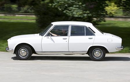 Peugeot 504