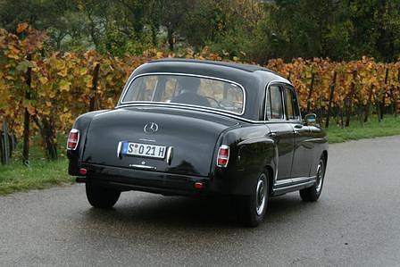 Mercedes 220 Ponton