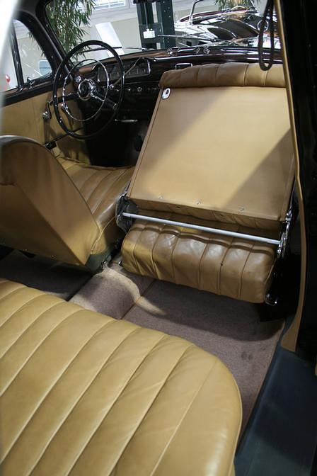 Mercedes 220 Ponton