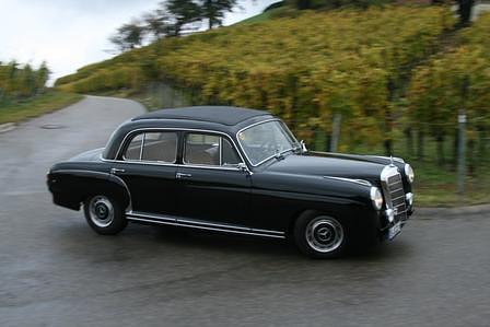Mercedes 220 Ponton