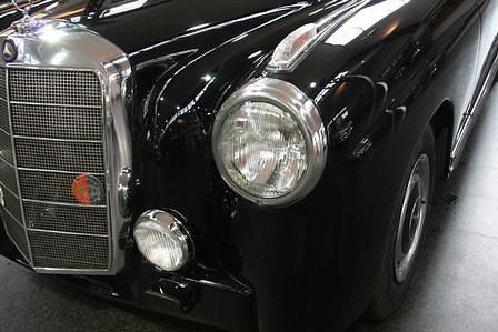 Mercedes 220 Ponton