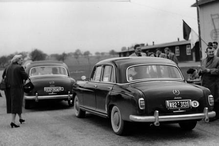 Mercedes 220 Ponton