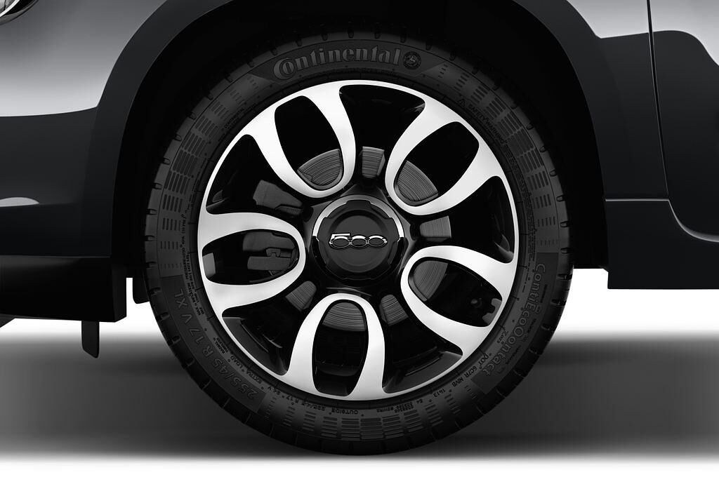 FIAT 500L Living (Baujahr 2016) Popstar 5 Türen Reifen und Felge