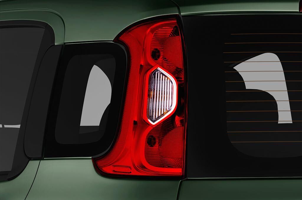 FIAT Panda 4X4 (Baujahr 2016) Rock 5 Türen Rücklicht