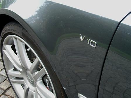 Audi S8