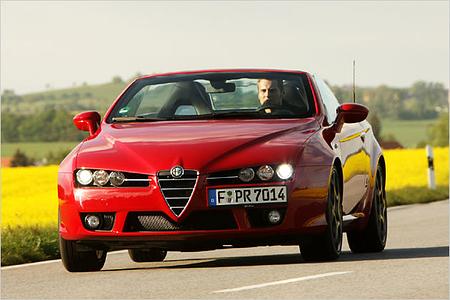 Weniger ist mehr: Der Alfa Romeo Spider 1.8 TBi 16V im Test Weniger ist mehr: Der Alfa Romeo Spider 1.8 TBi 16V im Test