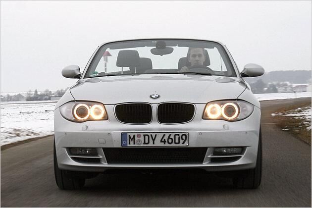 Unter der Motorhaube arbeitet ein Zweiliter-Diesel mit 143 PS