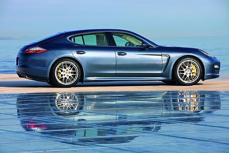 Porsche Panamera 4S
