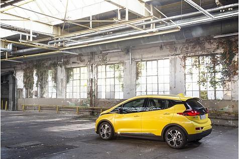 Der Opel Ampera-e ist 150 km/h schnell.