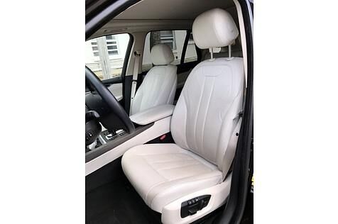 BMW X5 xDrive 40e - bequeme Ledersitze