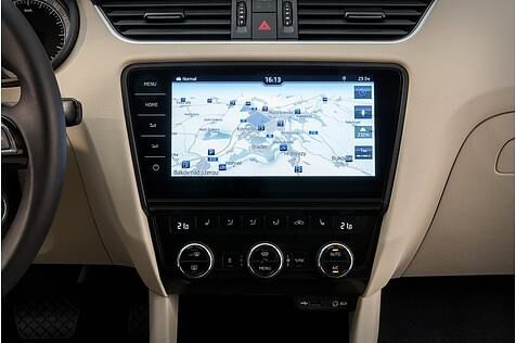 Skoda Octavia 2.0 TDI DSG - das Top-Navigationssystem Columbus