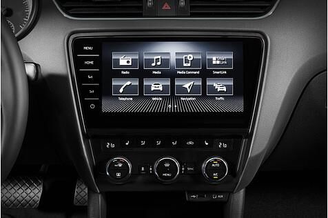 Skoda Octavia 2.0 TDI DSG - mit einem 9,2 Zoll großen Display