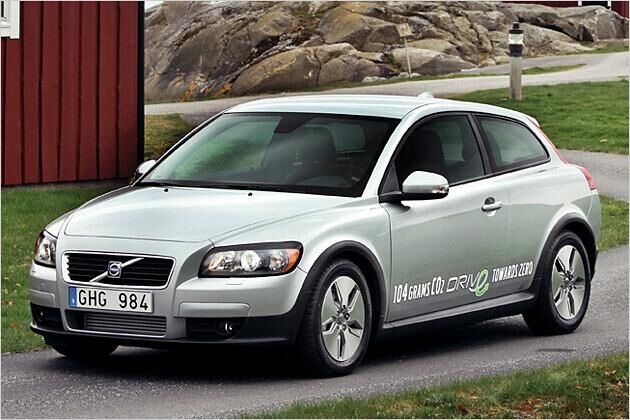 Soll ebenfalls mit 3,9 Liter Diesel auskommen: Der Volvo C30 1.6D DRIVe Start/Stop