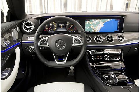 Im Inneren (fast) nichts Neues: das typische E-Klasse Cockpit