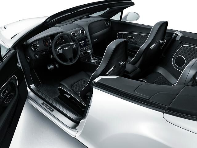 Bentley Continental Supersports Convertible: Das schnellste viersitzige Cabrio der Welt. Foto: Bentley