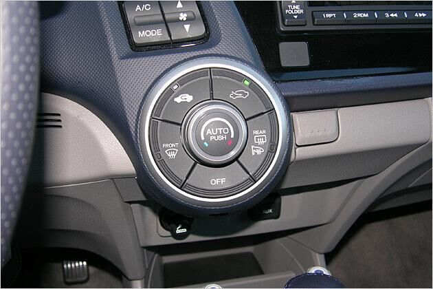 Eine Klimaautomatik ist bereits bei der Basisversion Serie