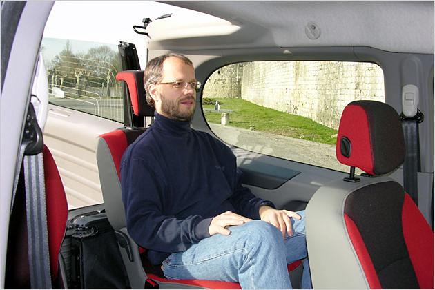 Im Fond sitzt man fantastisch - wie in einem Oberklasseauto