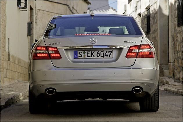 In den Rückleuchten sind LED-Blinker verbaut (nicht für alle Varianten)
