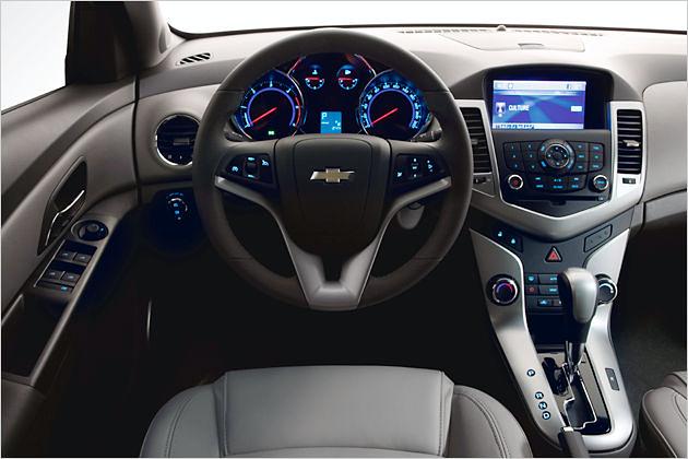 Gut gemacht: Für einen 15.000-Euro-Wagen macht das Interieur des Cruze was her