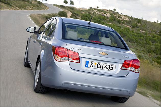 Der Cruze basiert auf der GM-Delta-Plattform, die auch dem neuen Opel Astra als Grundlage dienen wird