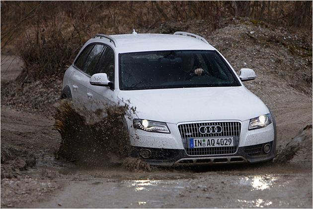Und ab: Bei unserem Test auf einem Militär-Gelände musste der allroad richtig ran
