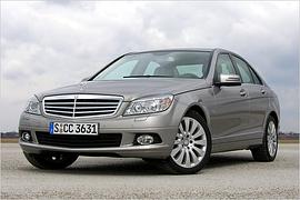 Mercedes C 350 CGI: Mittelklasse mit sparsamem Direkteinspritzer Mercedes C 350 CGI: Mittelklasse mit sparsamem Direkteinspritzer