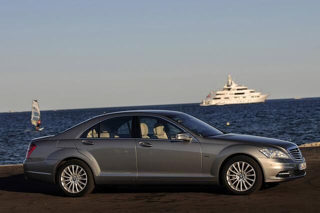 Beim V6 steigt die Leistung von 200 kW/272 PS auf 225 kW/306 PS, Foto: Daimler