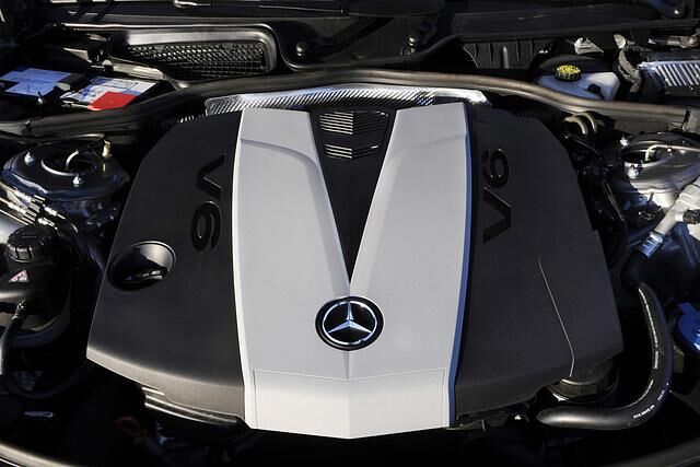 Der Verbrauch sinkt dank der Direkteinspritzung um 24 Prozent auf 7,6 Liter, Foto: Daimler