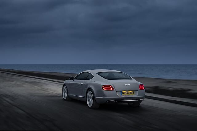 Mit seinem W12-Twin-Turbo-Motor läuft der Bentley Continental GT bis zu 318 km/h schnell, Foto: Bentley