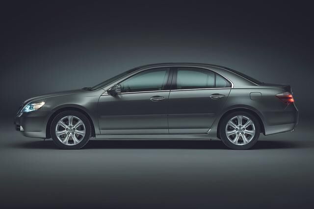 Der 295 PS starke Legend ist nicht nur schnell, sondern auch extrem kurvengierig