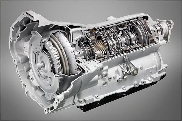 Die Achtgang-Automatik ist vom 760i bekannt