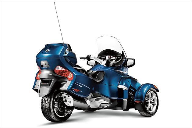 Die Heckpartie erinnert stark an ein herkömmliches Motorrad