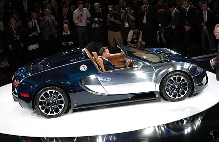 VW IAA Premieren: Bugatti Veyron SangBleu