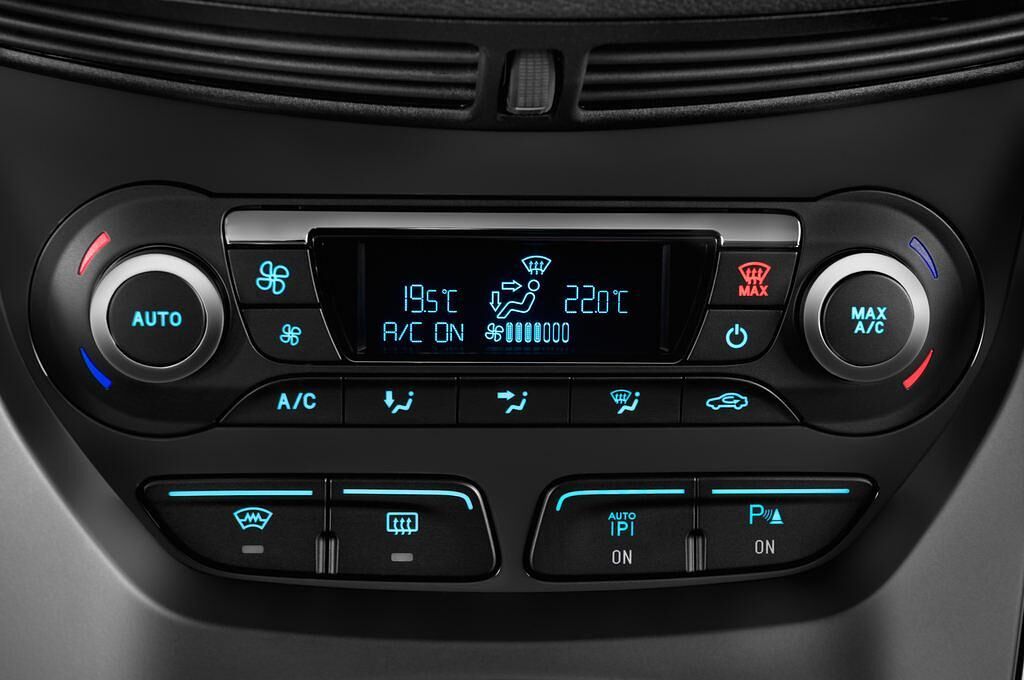 Ford Kuga (Baujahr 2013) Trend 5 Türen Temperatur und Klimaanlage