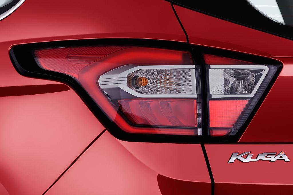Ford Kuga (Baujahr 2017) Titanium 5 Türen Rücklicht