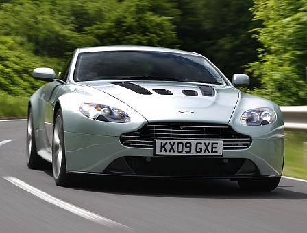 Aston Martin Vantage V12 - Streckenposten