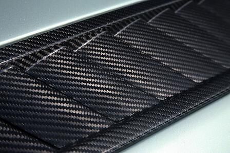 Aston Martin Vantage V12 - Streckenposten