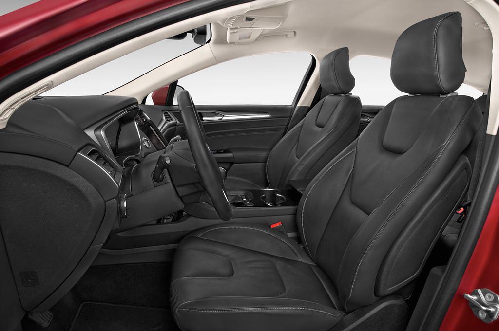 Ford Mondeo (Baujahr 2015) Titanium 5 Türen Vordersitze