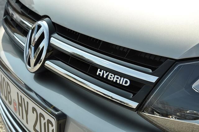 VW Touareg: Erster Vollhybrid von Volkswagen (Kurzbericht)