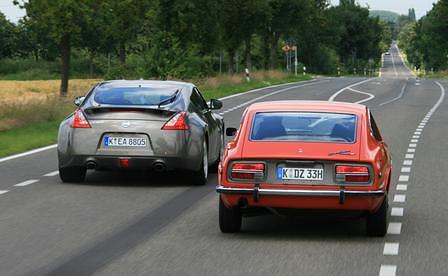 40 Jahre Nissan Z: Nissan 370 Z und Datsun 240 Z