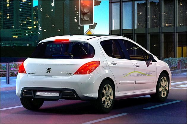 Der Hybrid-3008 ist nicht der einzige Pfeil im Peugeot-Köcher. Der 308 Stop&Start stellt einen Mikrohybrid dar